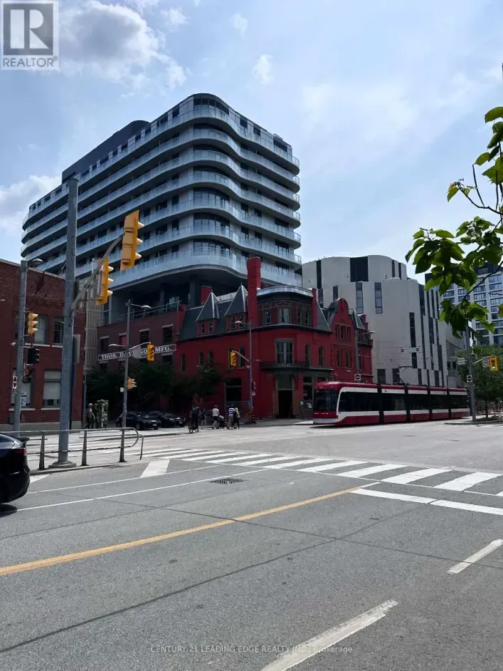 Apartment for rent: 415 - 425 FRONT STREET E, Toronto