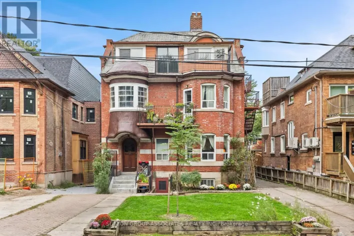 415 BRUNSWICK AVENUE, Toronto
