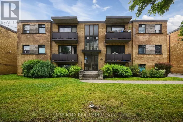 415 WILSON AVENUE, Toronto