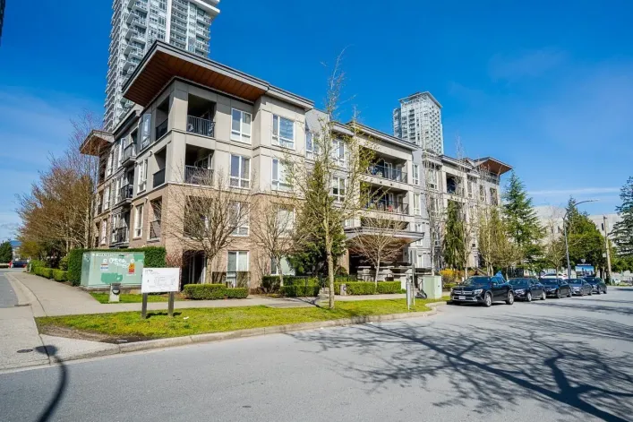 416 13339 102A AVENUE, Surrey