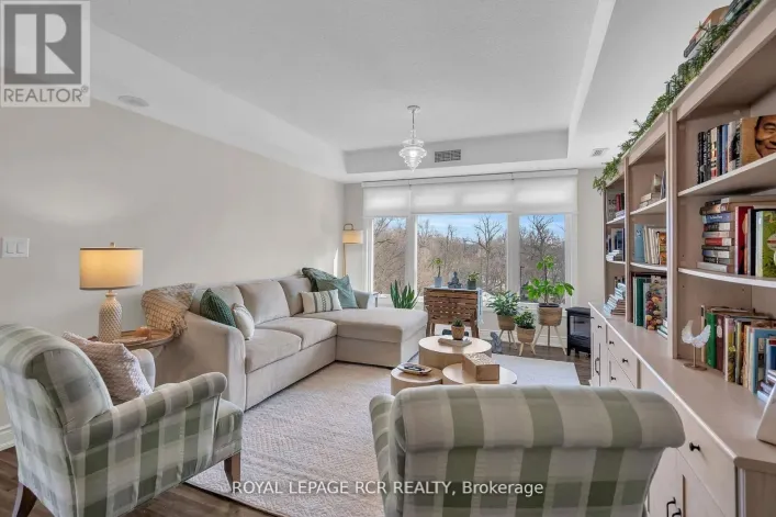 416 - 149 CHURCH STREET, King