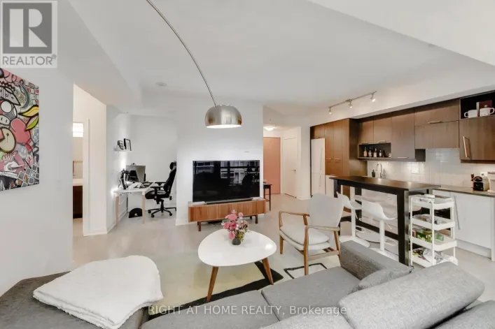 416 - 30 NELSON STREET, Toronto