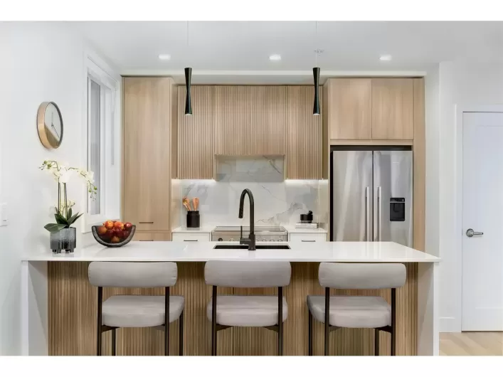 416 34375 GLADYS AVENUE, Abbotsford