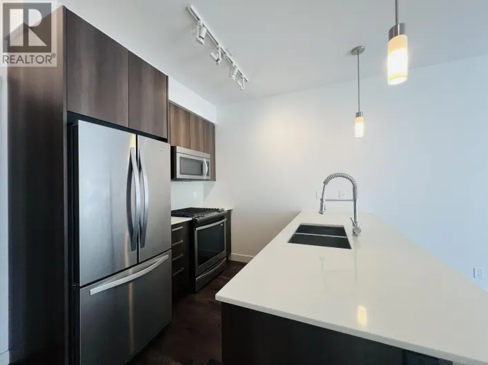 Apartment for rent: 416 7058 14TH AVENUE, Burnaby