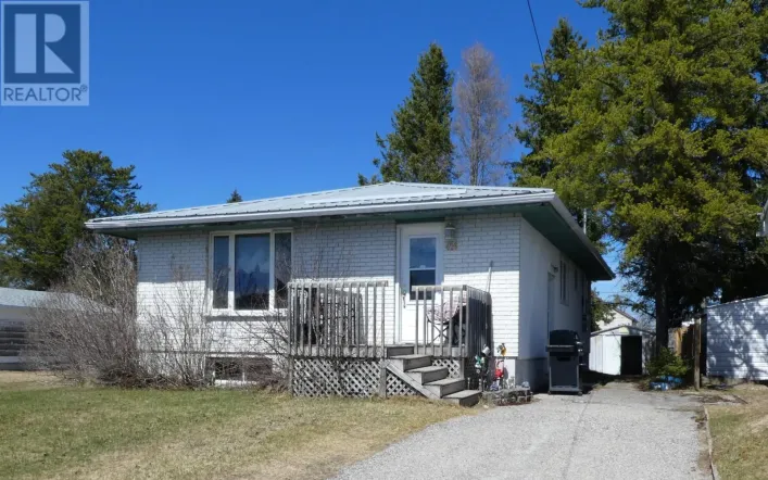 416 Fourth AVE SW, Geraldton