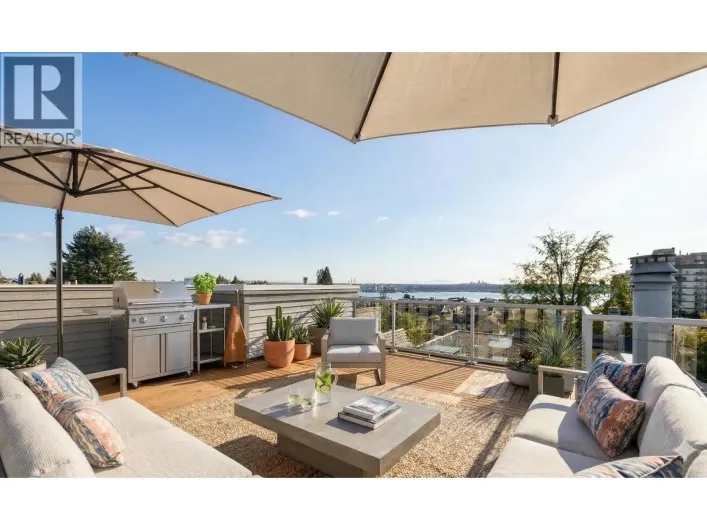 416 ST. GEORGES AVENUE, North Vancouver