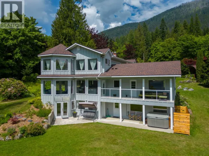4161 HEROUX Road, Nelson