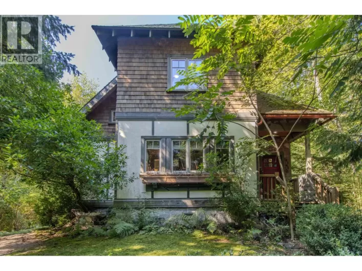 41645 GOVERNMENT ROAD, Squamish