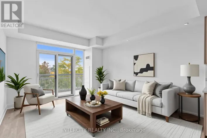 417 - 2075 KING ROAD, King