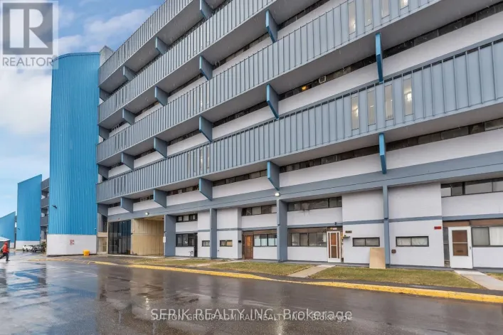 417 - 4673 JANE STREET, Toronto