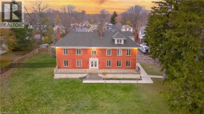 417 BROAD Street W, Dunnville