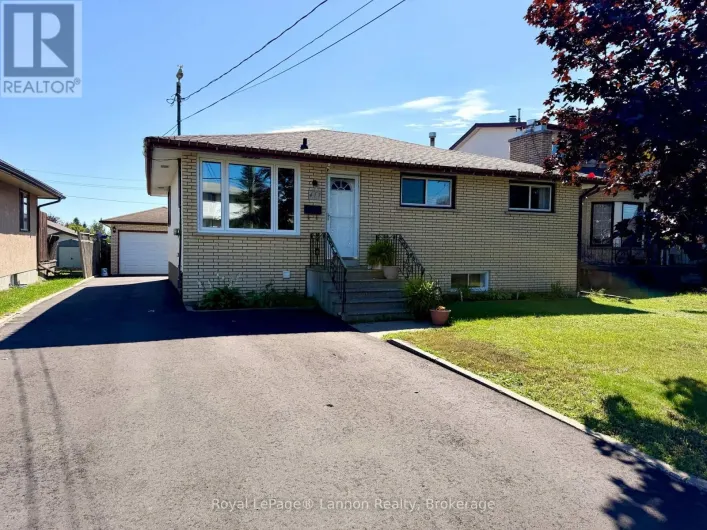 417 STRAND AVENUE, Thunder Bay
