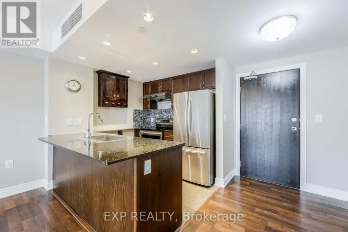 418 - 149 CHURCH STREET, King