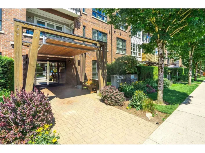 418 23215 BILLY BROWN ROAD, Langley