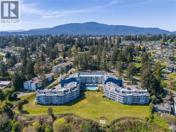 418 2562 Departure Bay Rd, Nanaimo