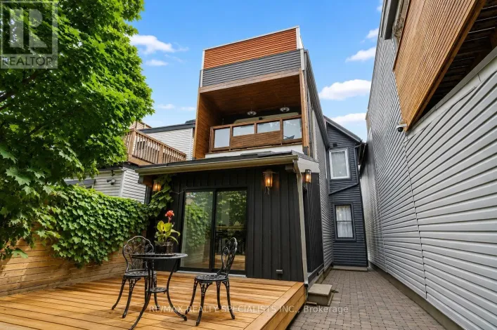 418 OSSINGTON AVENUE, Toronto