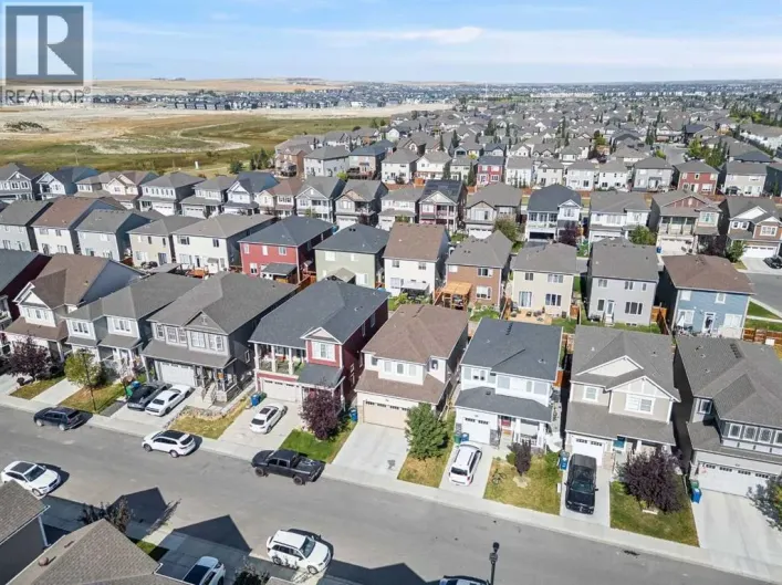 418 Windrow Common SW, Airdrie