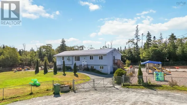 4182 Highway 7, Porters Lake