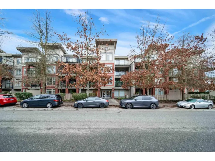 419 15385 101A AVENUE, Surrey