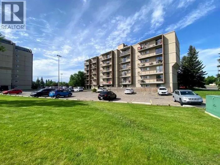 419, 5 Berkeley Place W, Lethbridge