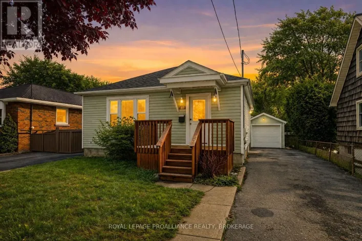 419 COLLEGE STREET, Kingston