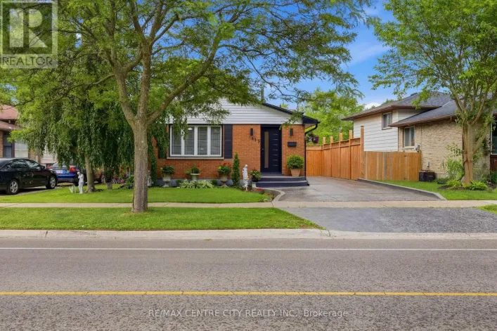 419 FERNDALE AVENUE, London South