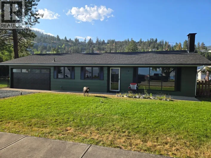 4194 Beach Avenue, Peachland
