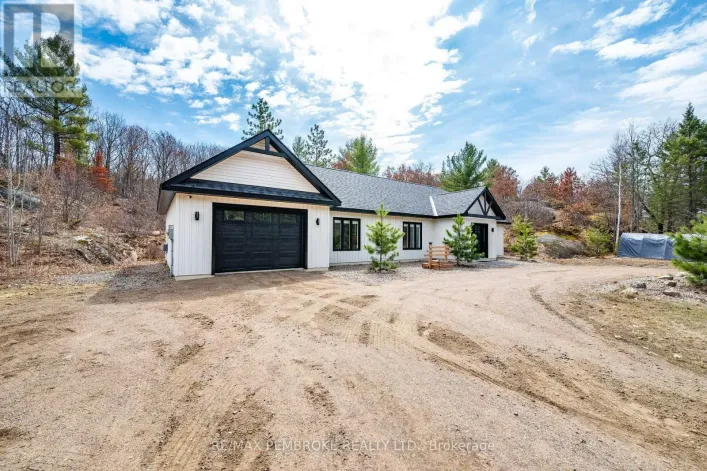 41948A COMBERMERE ROAD, Madawaska Valley