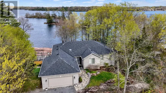 House for sale: 4194C HIAWATHA LANE, Frontenac