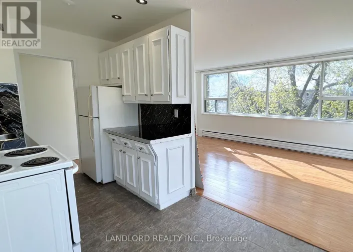 42 - 140 SPRINGHURST AVENUE, Toronto