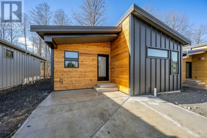 42 3025 Royston Rd, Cumberland