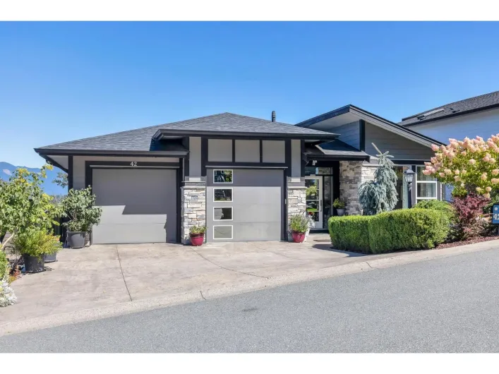 42 50778 LEDGESTONE PLACE|Eastern Hillsides, Chilliwack