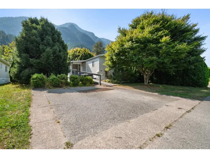 42 62790 FLOOD HOPE ROAD|Hope, Hope