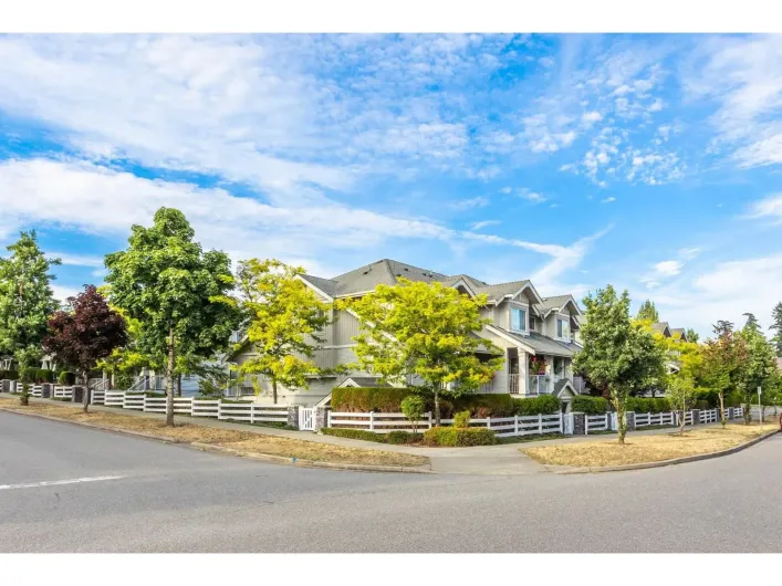 42 6568 193B STREET, Surrey
