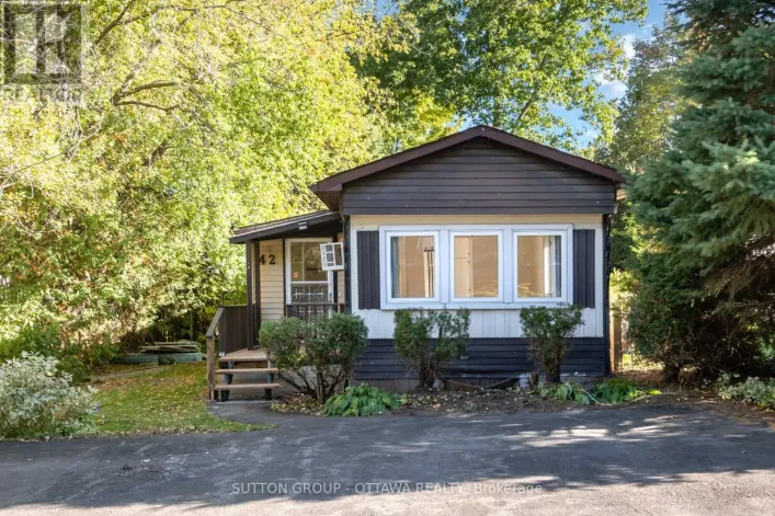 Mobile Home for sale: 42 - 7481 MITCH OWENS ROAD, Ottawa