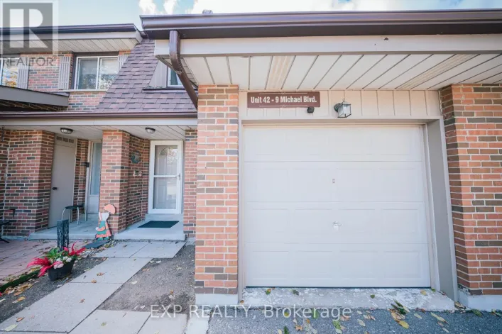 42 - 9 MICHAEL BOULEVARD, Whitby