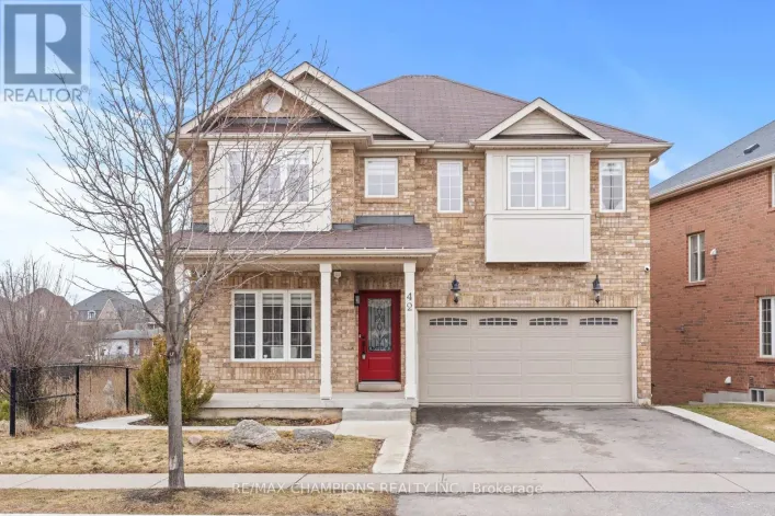 42 ABBOTSBURY DRIVE, Brampton