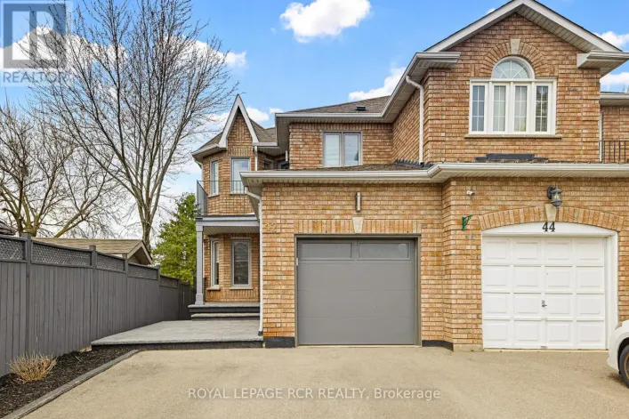 42 ARCHBURY CIRCLE, Caledon