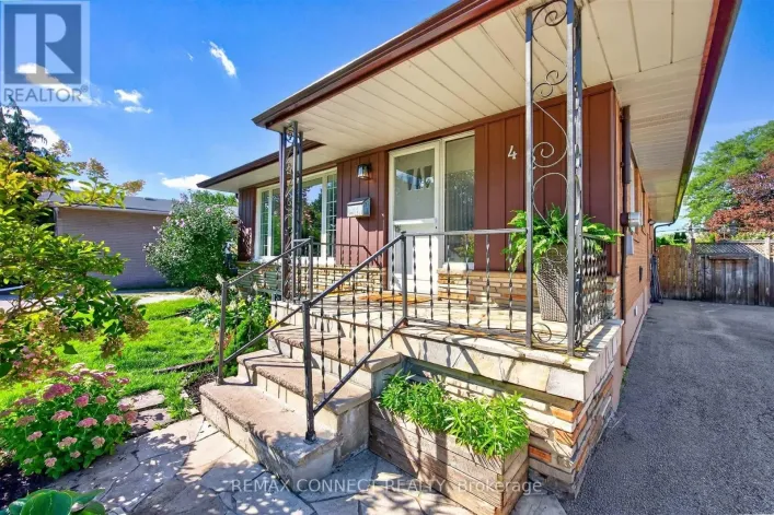 House for sale: 42 BAINHART CRESCENT, Toronto