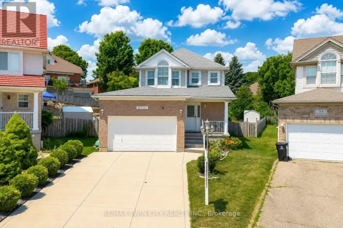 42 BRIARMEADOW CRESCENT, Kitchener