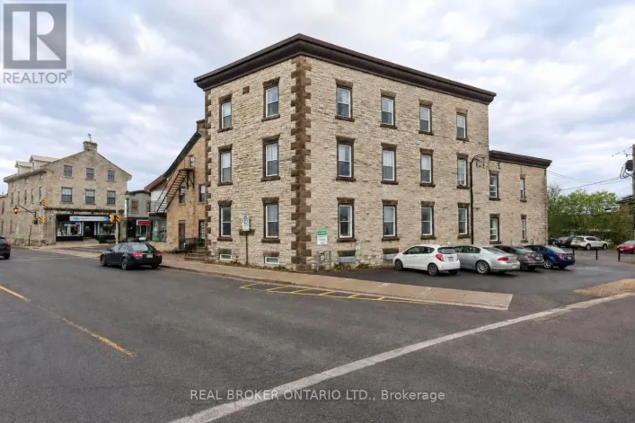 42 BRIDGE STREET, Mississippi Mills
