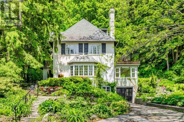 42 BROOKFIELD ROAD, Toronto