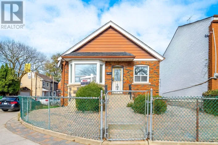 42 CARR STREET, Toronto