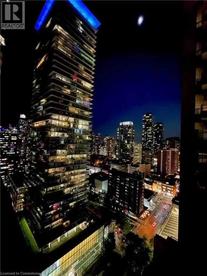 42 CHARLES Street E Unit# 2206, Toronto