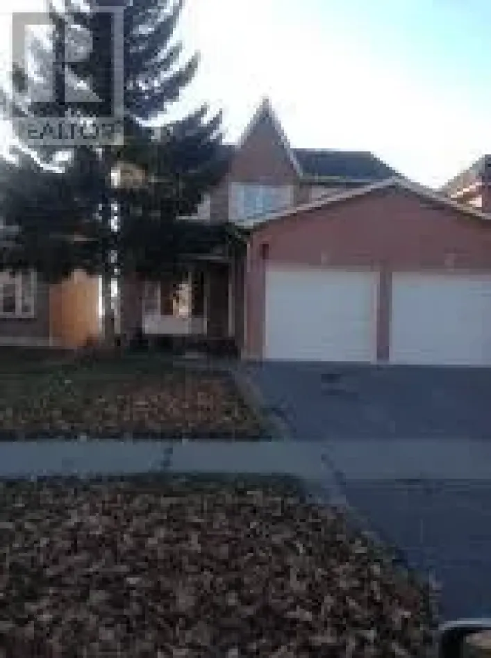 42 COE DRIVE, Ajax