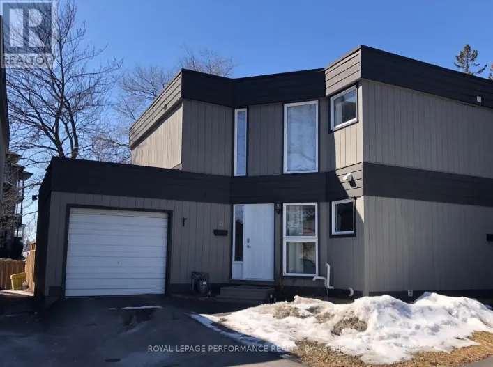 42 COMPATA WAY, Ottawa