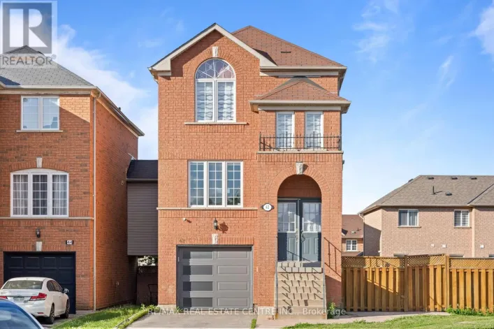 42 DOMENICO CRESCENT, Brampton