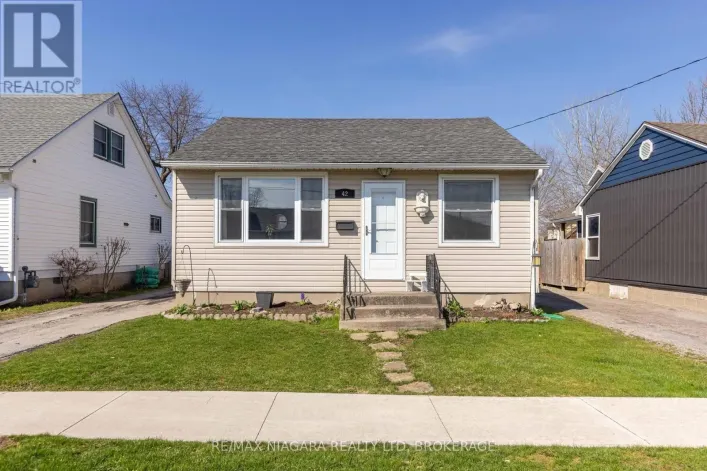 42 DOUGLAS STREET, Fort Erie