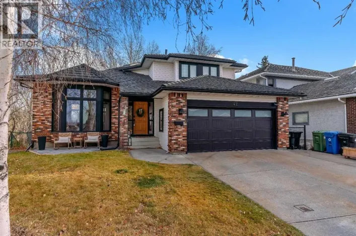 42 Douglas Woods Way SE, Calgary