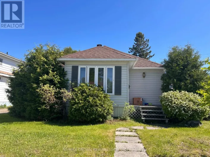 42 EGERTON STREET, Kapuskasing